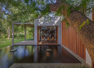 Krishnan House / Khosla Associates