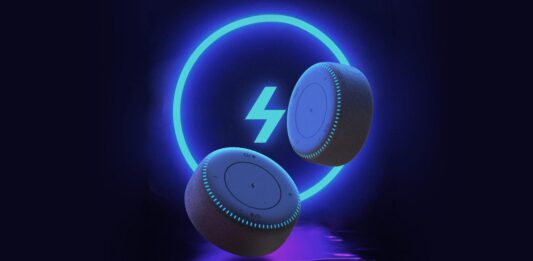 ZMI представила бюджетную Bluetooth-колонку, которая заряжает гаджеты без проводов