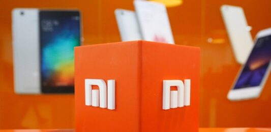 Xiaomi анонсирует новые рюкзаки Mi и кроссовки Mijia 4