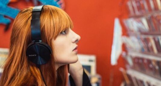 Как почистить наушники?