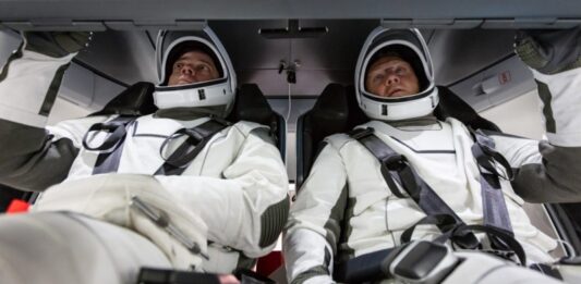 SpaceХ впервые отправил людей в космос. Вот как на это реагируют в сети