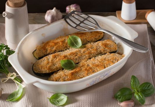 Кабачки, фаршированные тунцом и фетой
